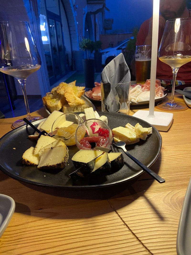 Enoteca Bouquet Wine