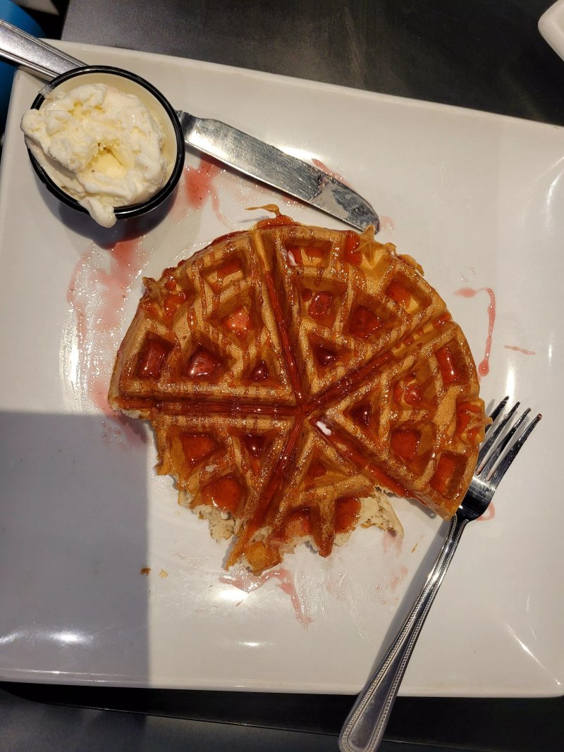 Creams Cafe