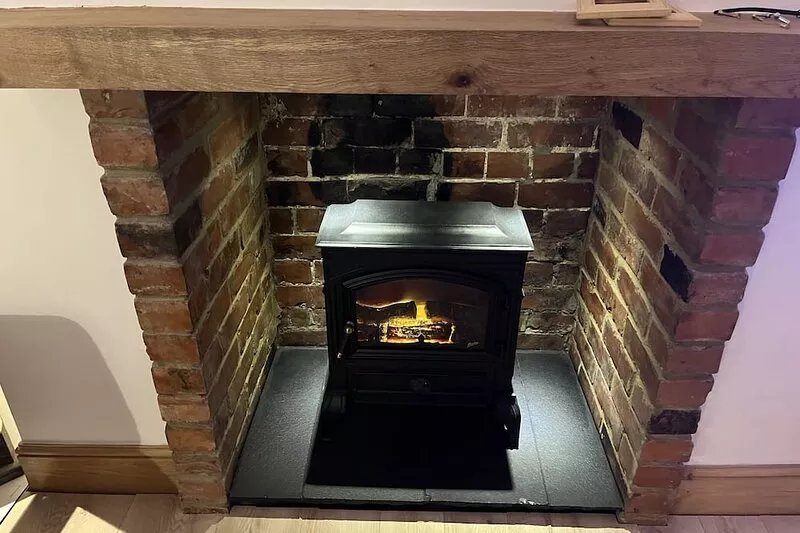 Railway Cottage Retreat:15min walk to Beach:Beautiful Coastline: Parking: Wifi