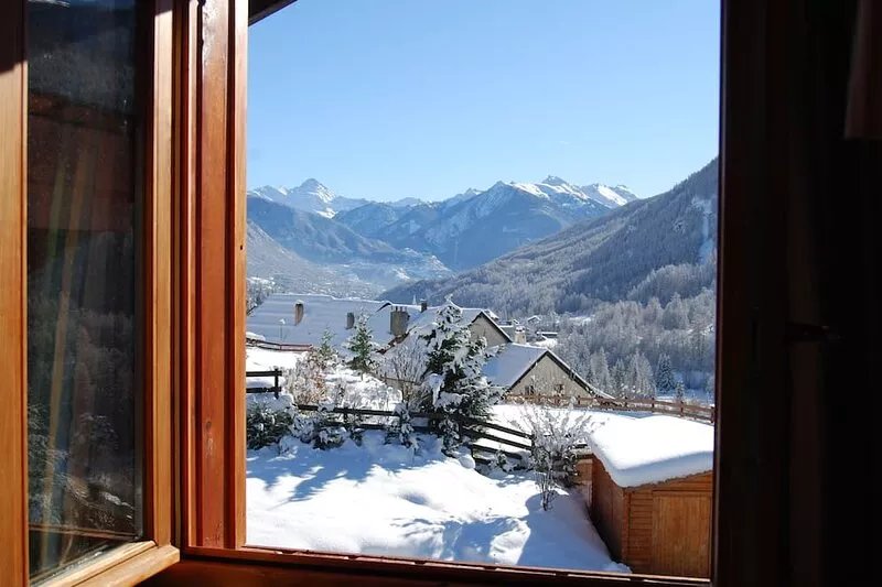 La Salle Les Alpes: chalet - LA SALLE LES ALPES
