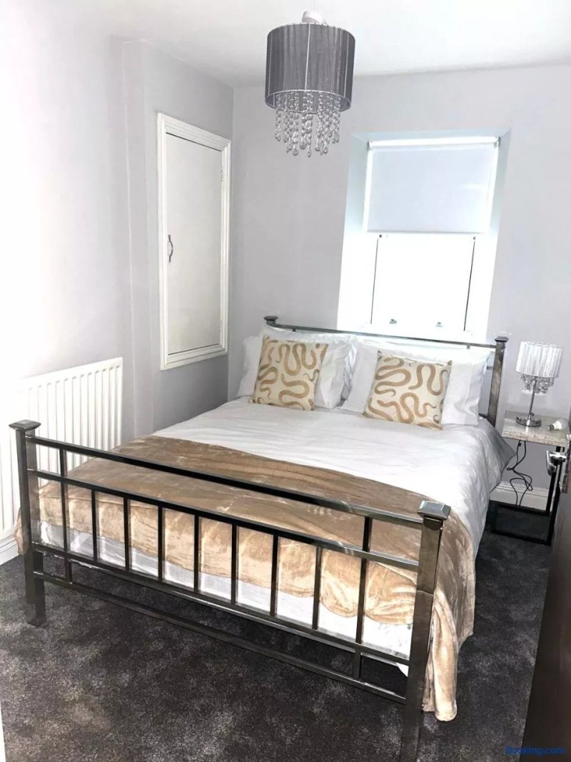 Cosy Two Bedroom Apartment