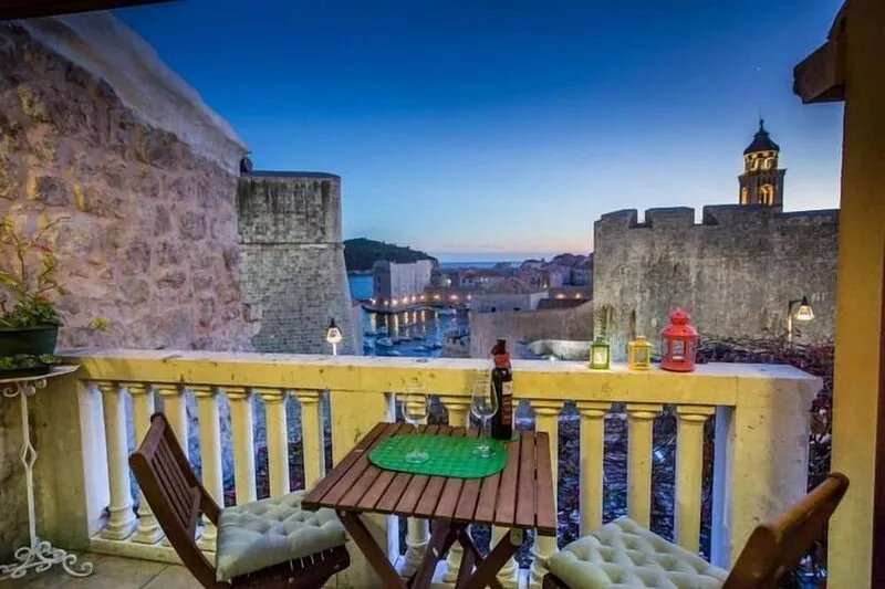 Apartment Nera - Triplex Two Bedroom Apartment with Balcony and Sea View