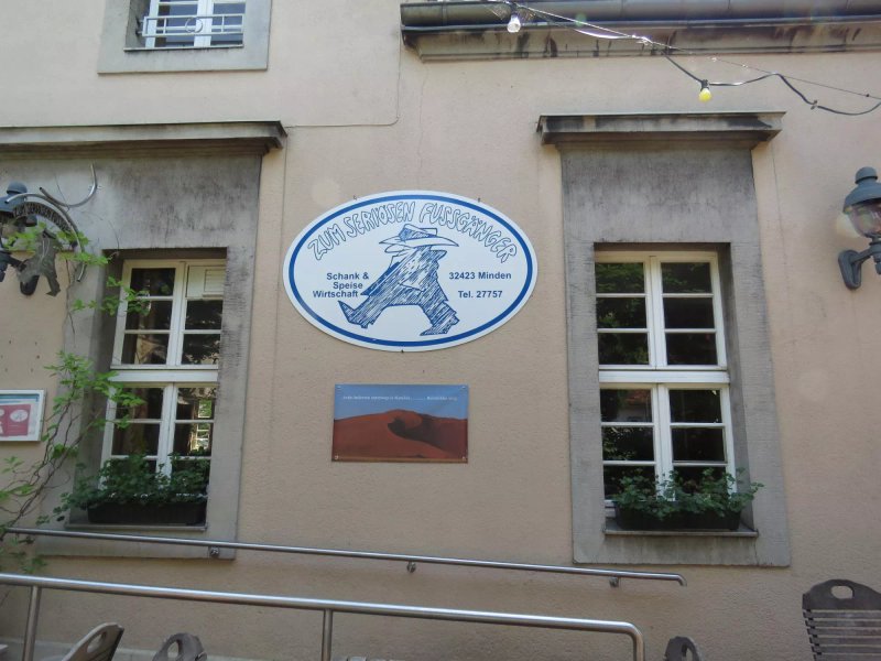 Zum Seriosen Fussganger