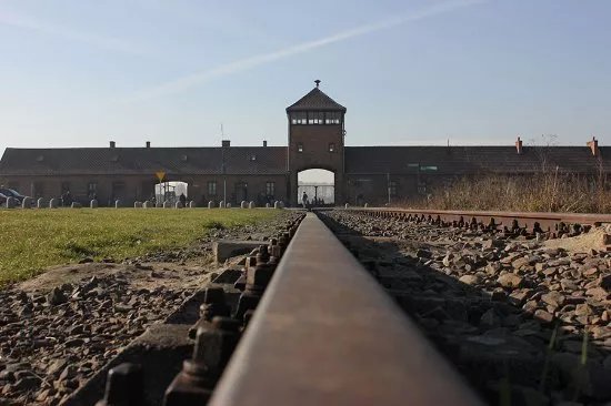 Holocaust Memorial Partnership - Auschwitz Tours
