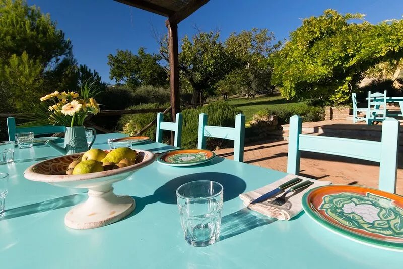 Italian farmhouse with stunning views on all sides and large private pool