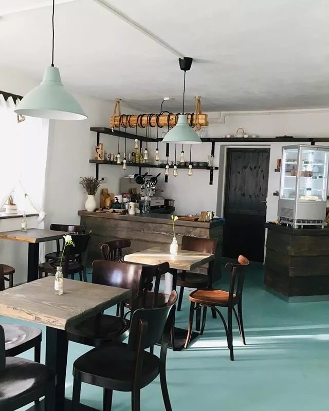 Eleanor Cafe