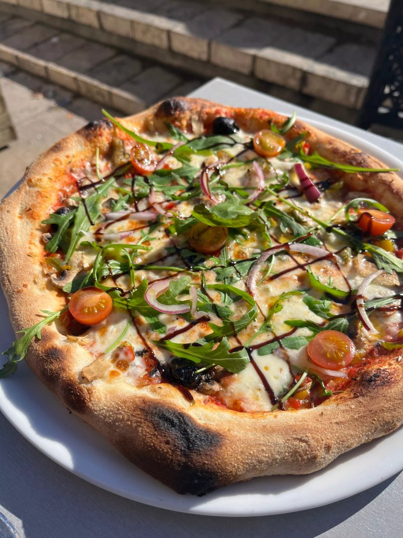 C'pizza Restaurant