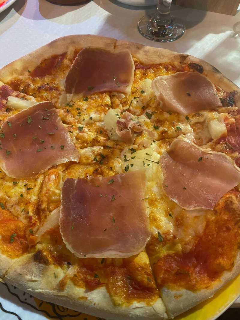 Asador & Pizzeria  Entre Fuegos