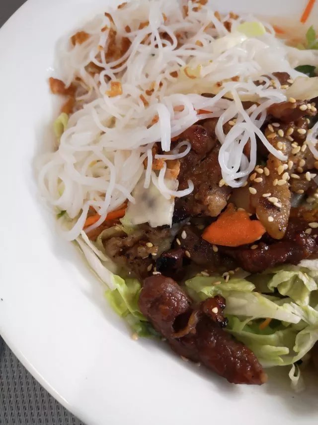 Nhat Bao Restaurant