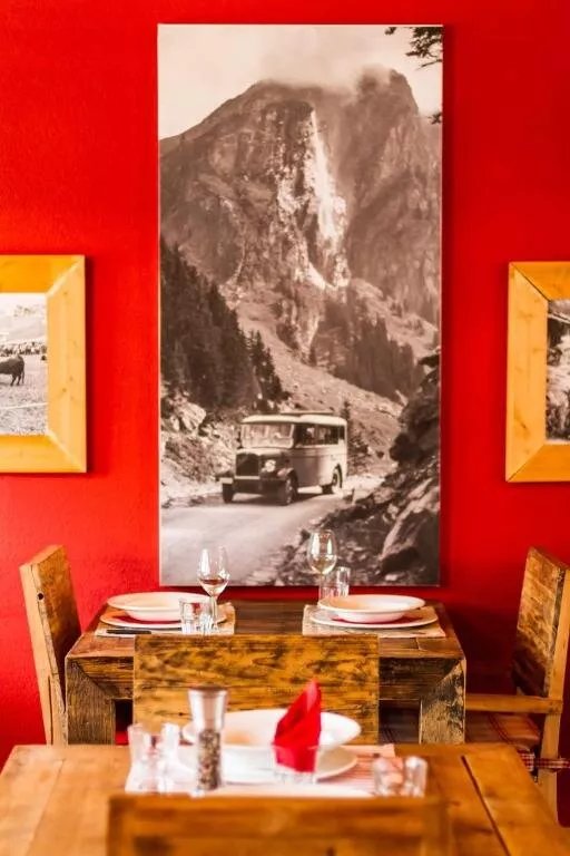 Hotel La Poste SA