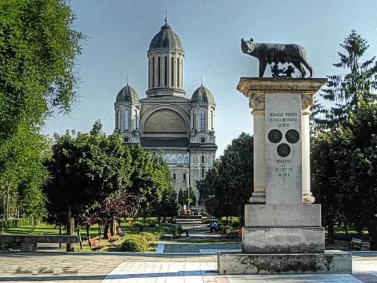 Lupa Capitolina Statue