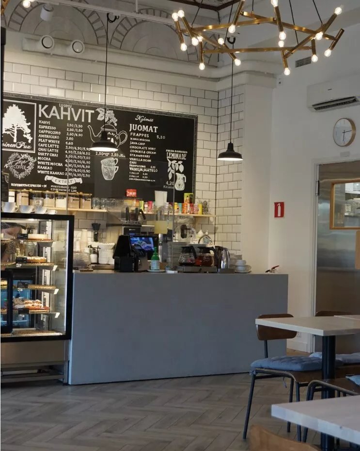 Valkoinen Puu Cafe