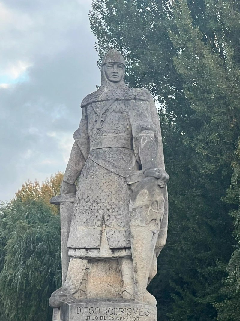 Estatua De Diego Rodriguez