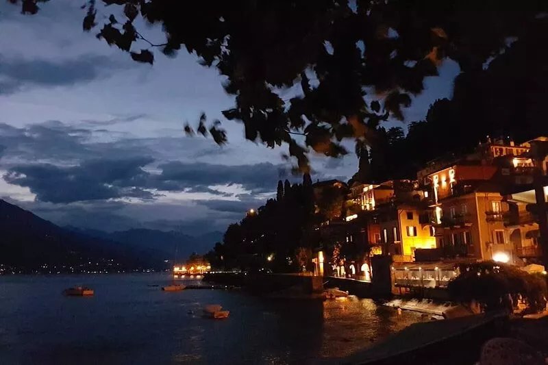Varenna Sweet Home Varenna offer free Wifi, double bed, a sofa bed, a flat