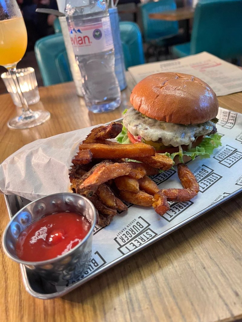 Street Burger