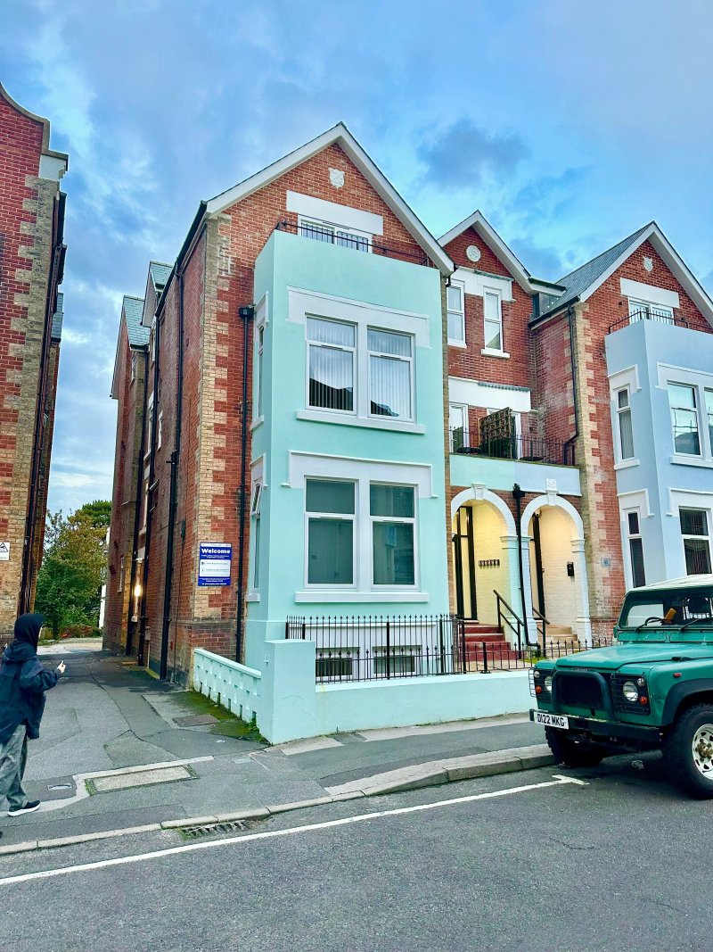 Sea Breeze Apartments