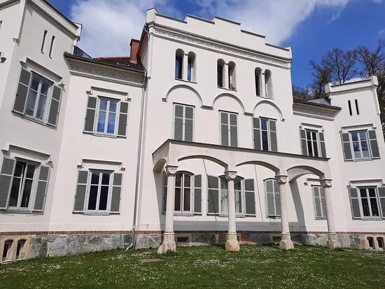 Tupay-Schlossl - Schloss Schonau