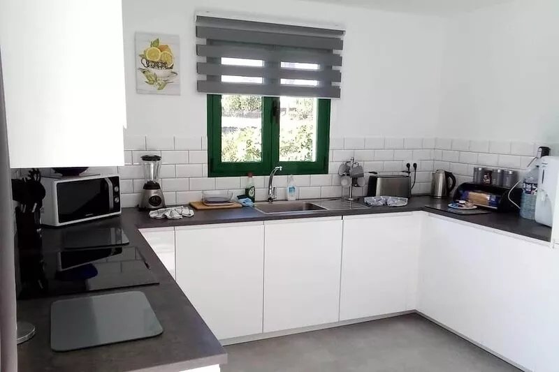 Modern villa with private Jacuzzi on perfect location in Playa Blanca