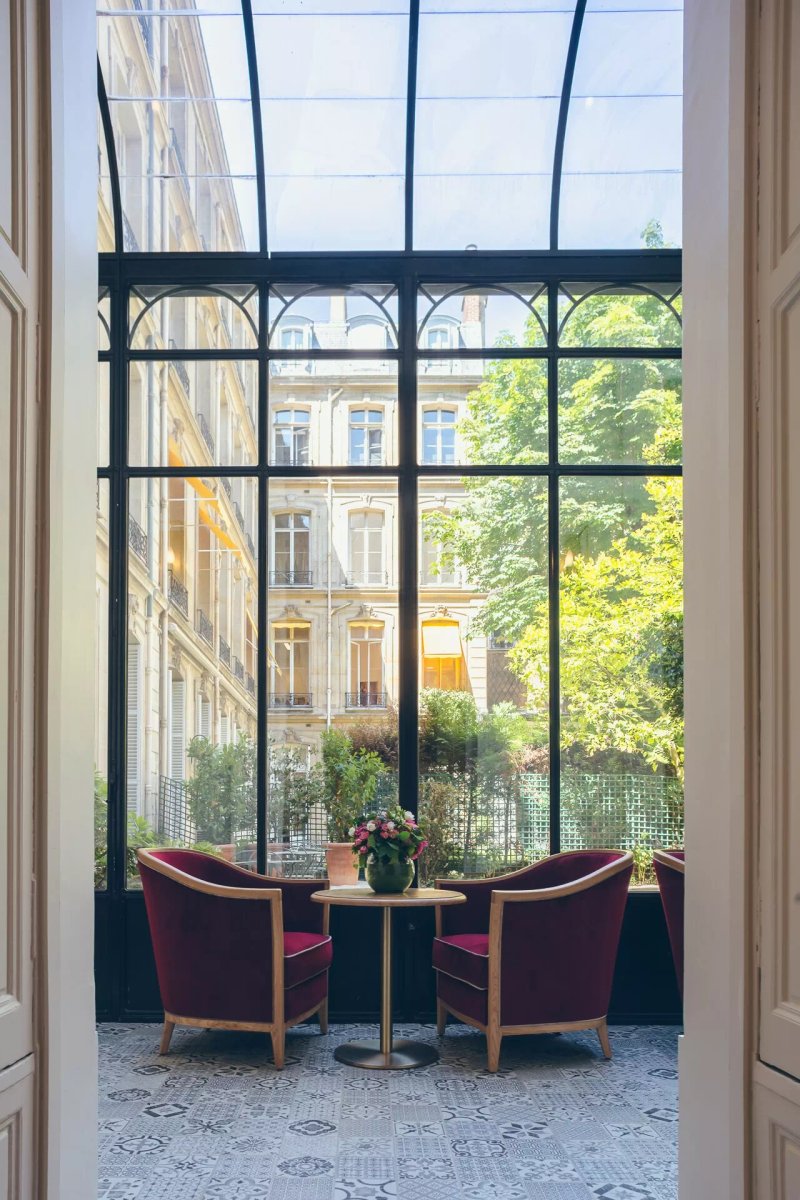 Les Caryatides - Hotel Alfred Sommier