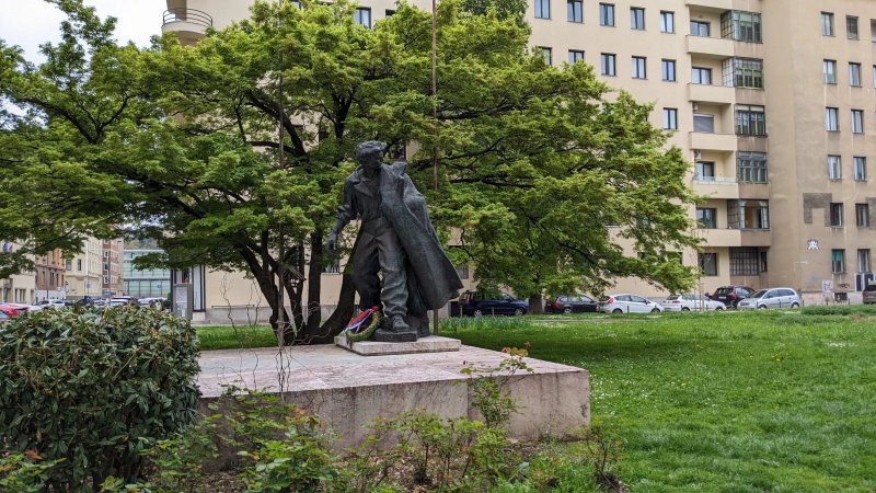 Monument to Illegals