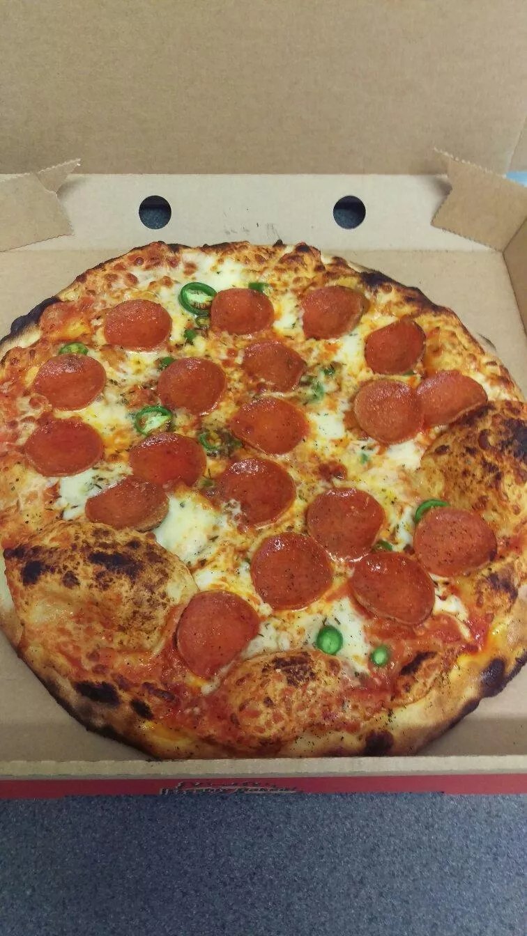 Luca's Pizza Pz