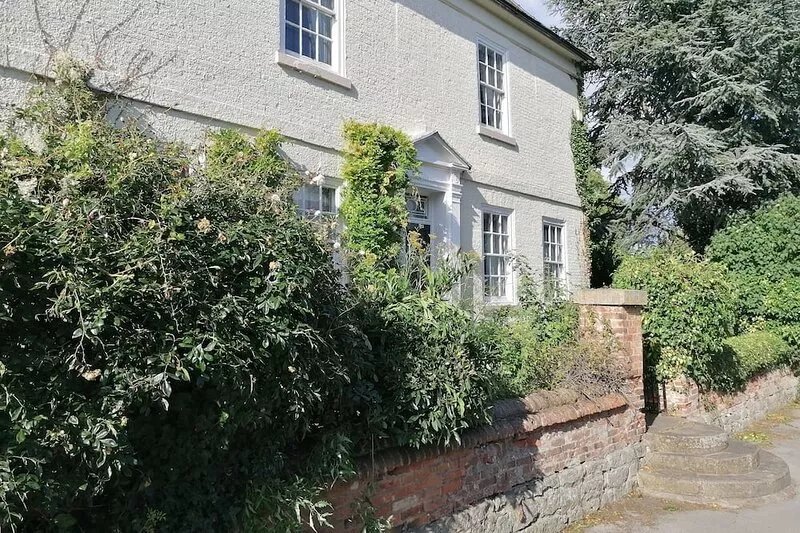 Dunham House | Stylish Spaces|Celebrations| Friends| Parking