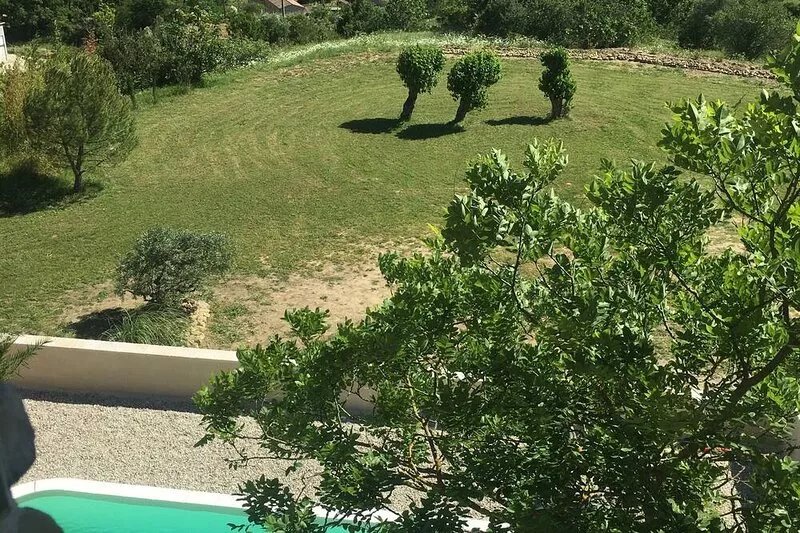 Huge loft apartment in Medieval fort, sud Ardèche private pool  sleeps 10