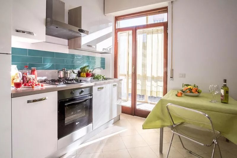 AMORE RENTALS - Apartament Erica with Private Terrace, Air Conditioning and