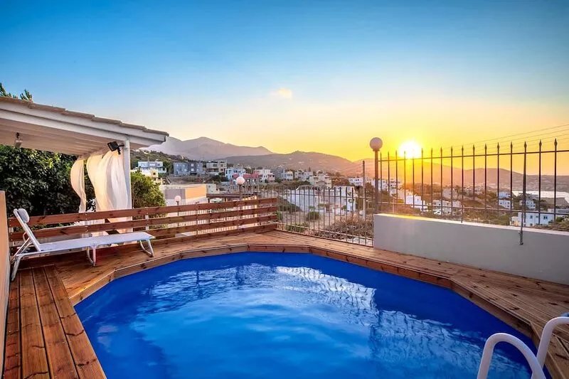 ARISMARI Garden - Apartment with a beautiful BBQ garden.