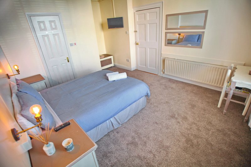 The Grove Guesthouse