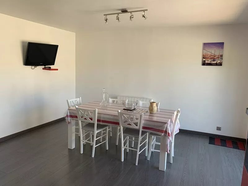 ENTIRELY RENOVATED 3 STAR CLASS VILLA IN THE HEART OF THE ARCACHON BASIN