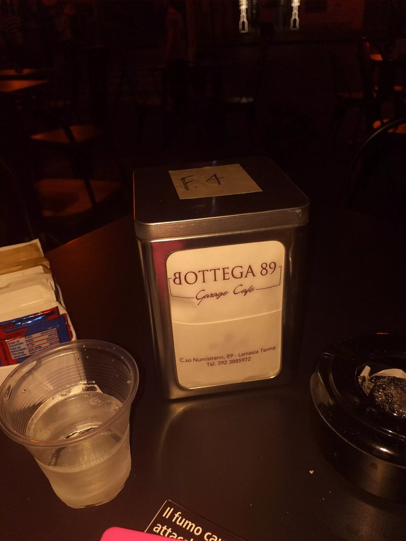Bottega 89 Garage Cafe