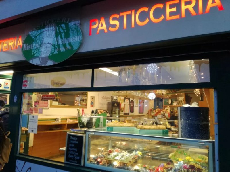 bar pasticceria viennese