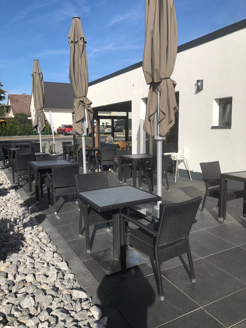 Twenty One Neuhausel