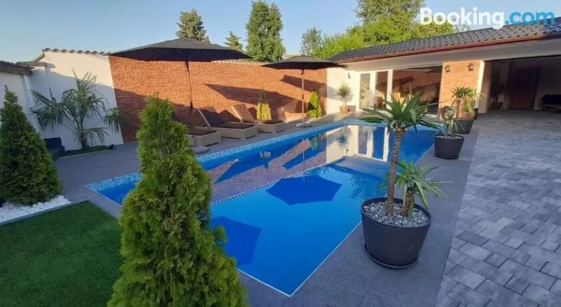 Koren Villa Akaszto