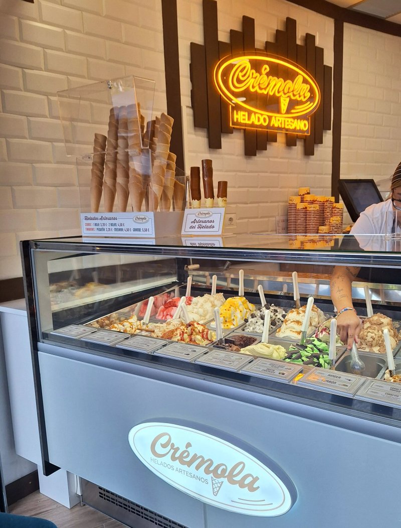 Cremola Heladeria