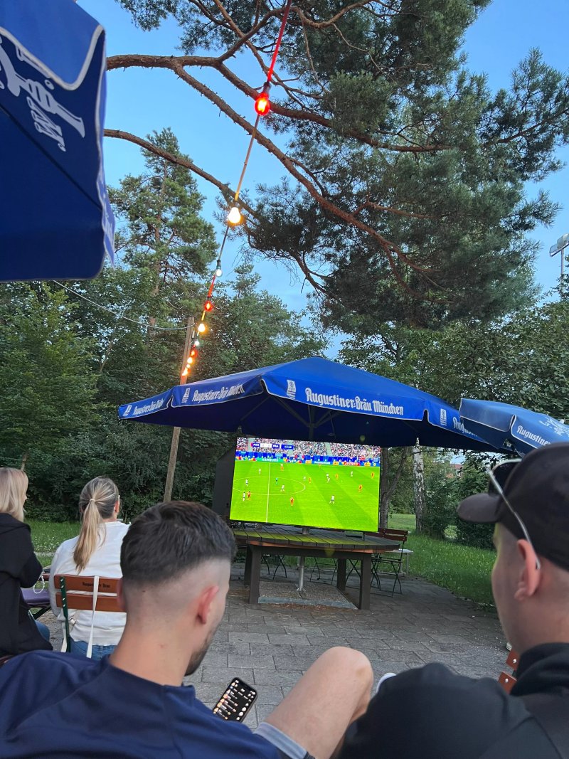 Restaurant & Cafe Waldblick
