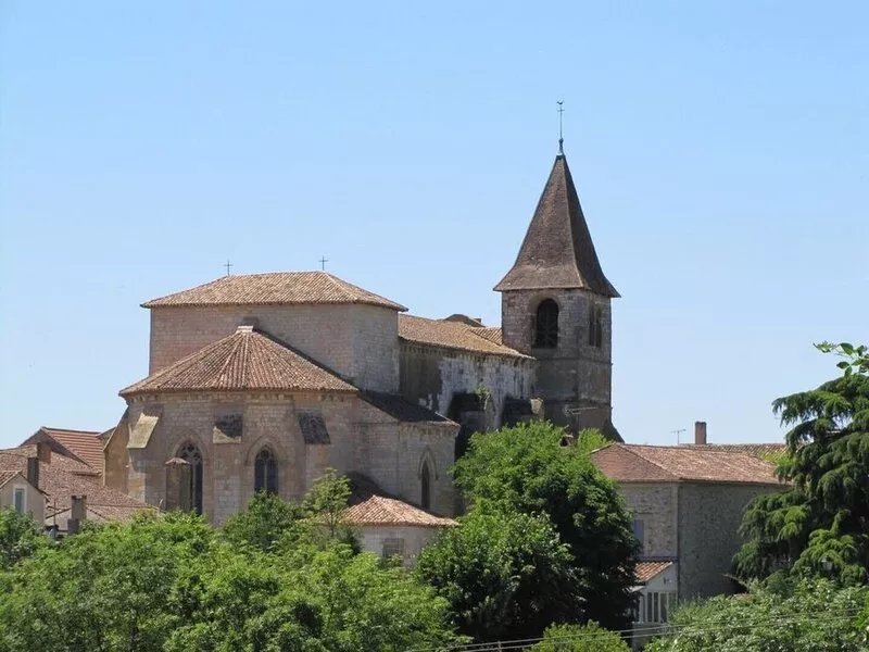 Centre of beautiful Monpazier with pool - One Bedroom ground floor