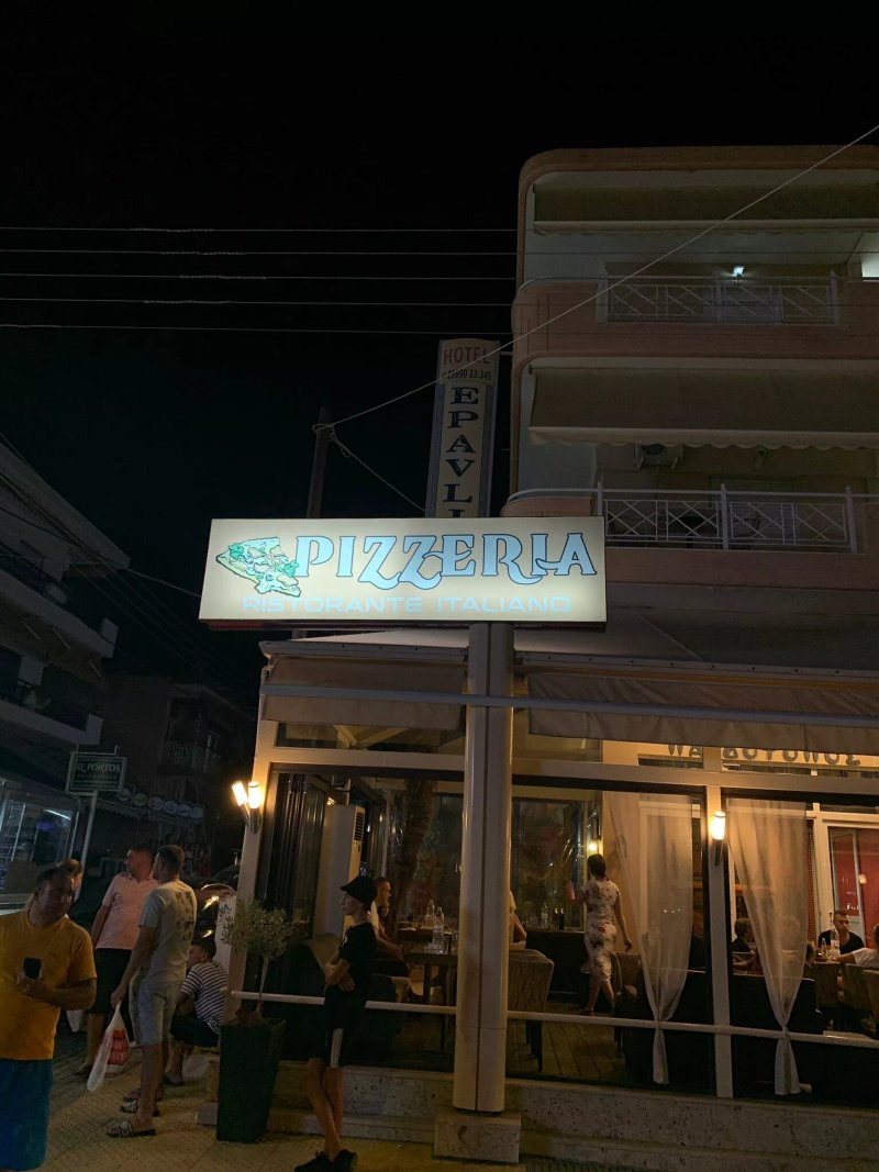 Pizzeria Italiano Restaurant