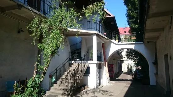Mrs. Dresner courtyard and stairs (Schindler's List)
