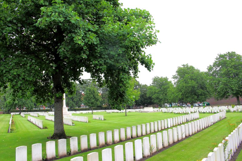 Ypres Reservoir Cemetery