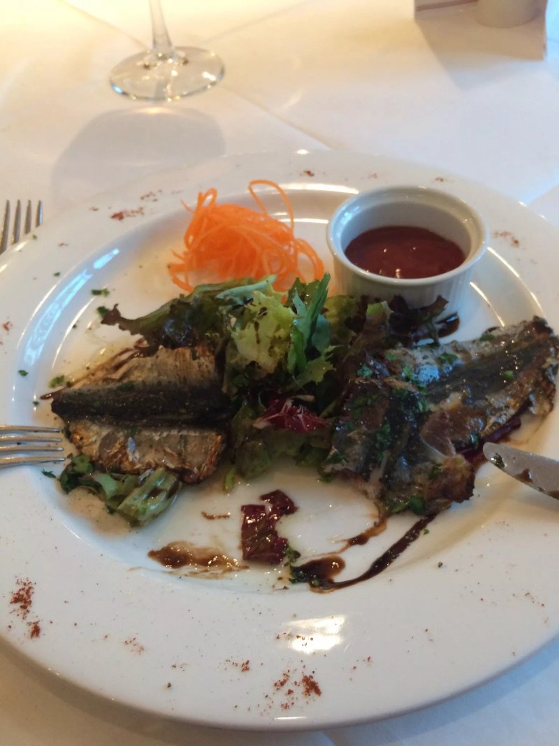 The Hare & Five Hounds Hotel
