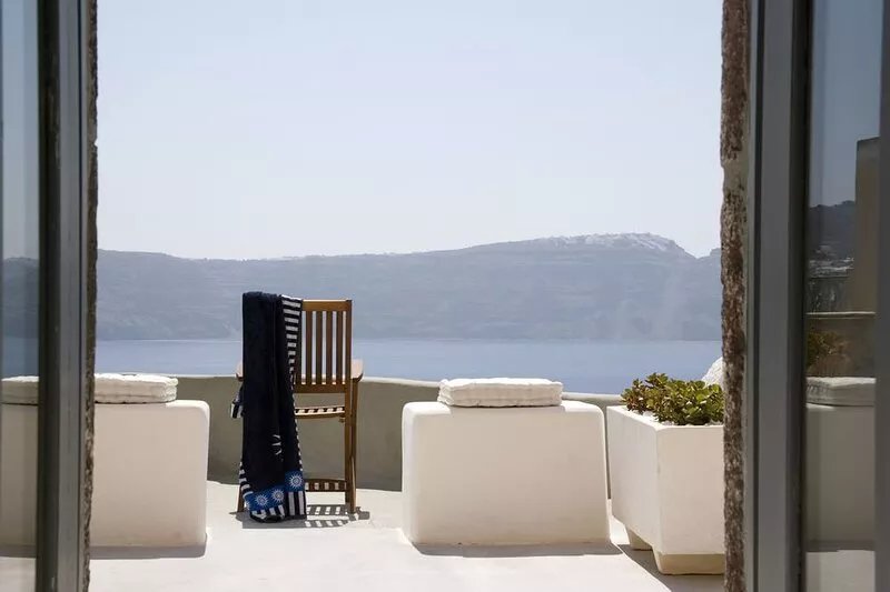 Lydia's House, luxurious villa with indoor heated splash pool and Caldera view