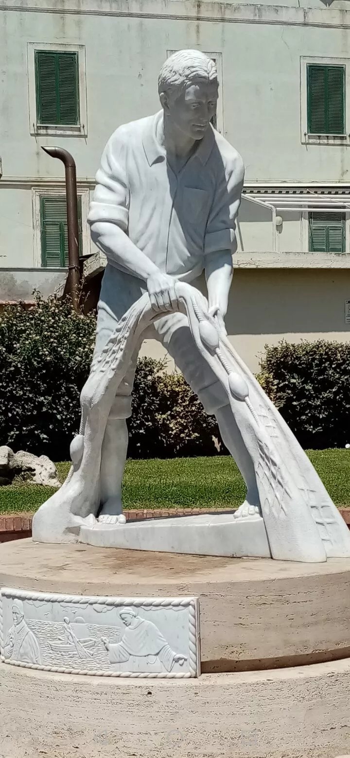 Monumento Al Pescatore Di Anzio