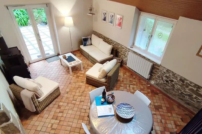 COTTAGE CHARMING 200m from the sea