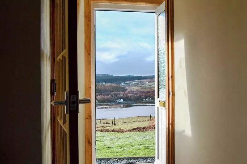 2 bedroom accommodation in Skeabost Bridge