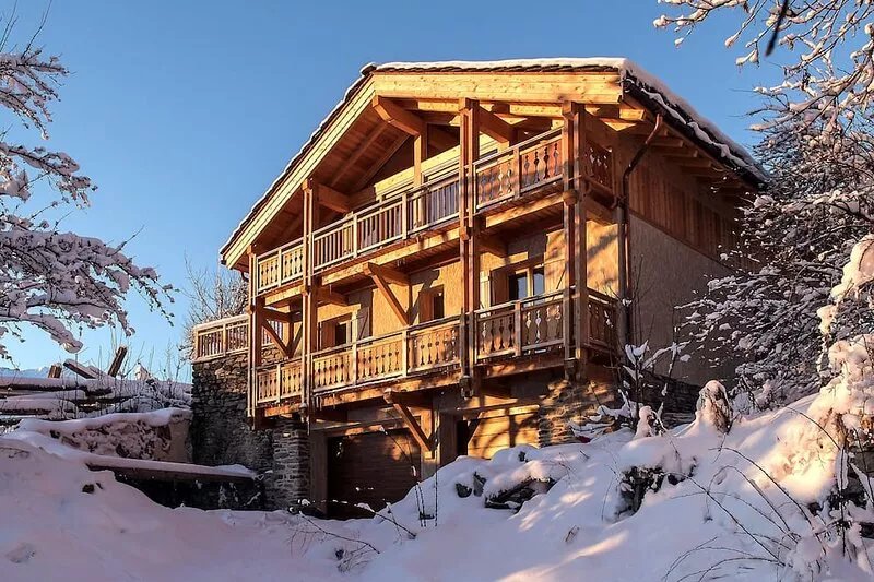 Very beautiful chalet, near Les Arcs ski area, 10 people, 140 m2