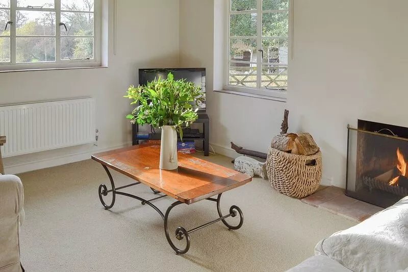 4 bedroom accommodation in Burley, near Ringwood