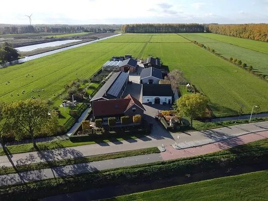 Zorgboerderij en boerderijwinkel de Witte Schuur