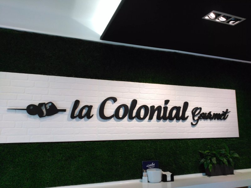 La Colonial Gourmet